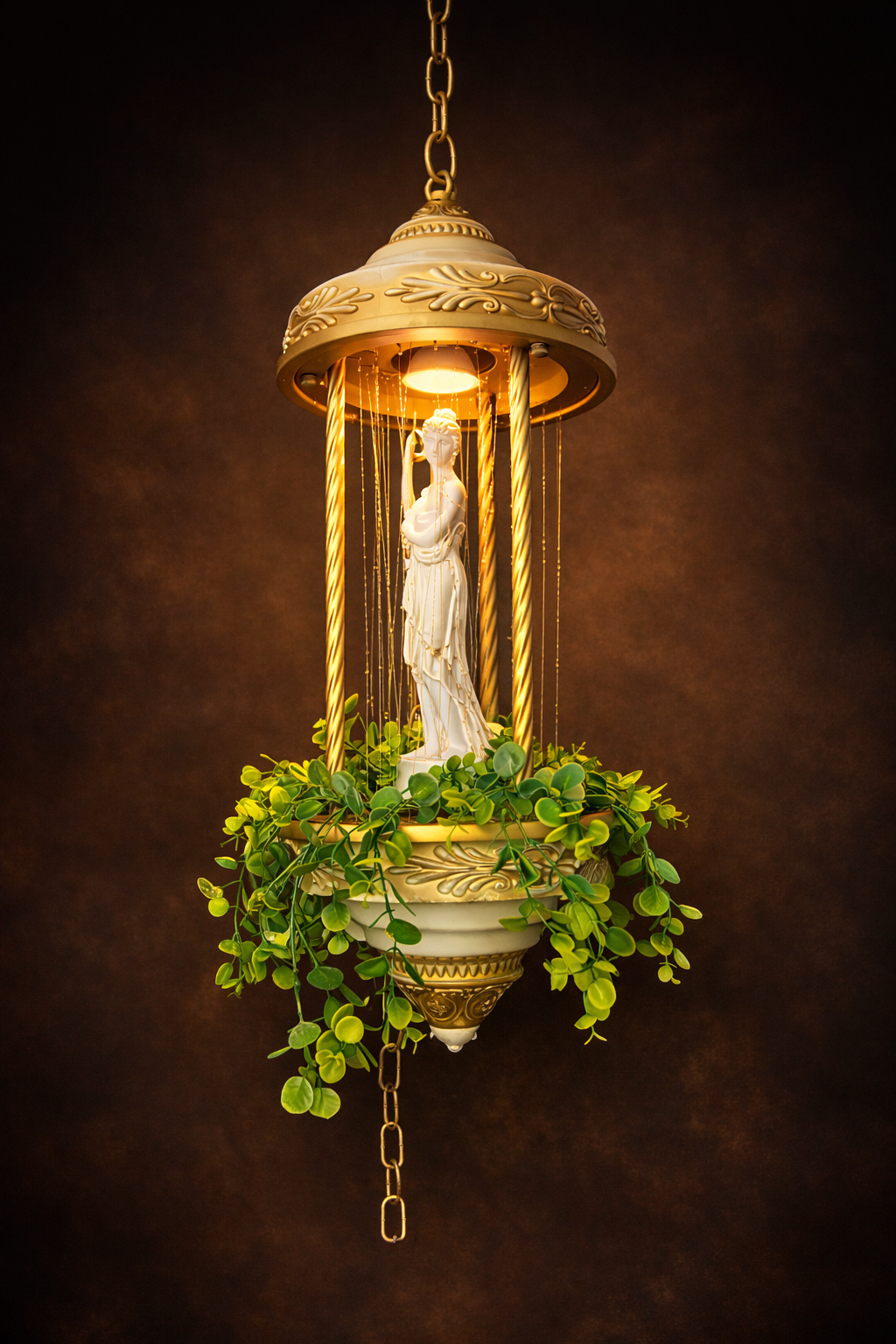 Hanging Goddess Cinnamon Lamp