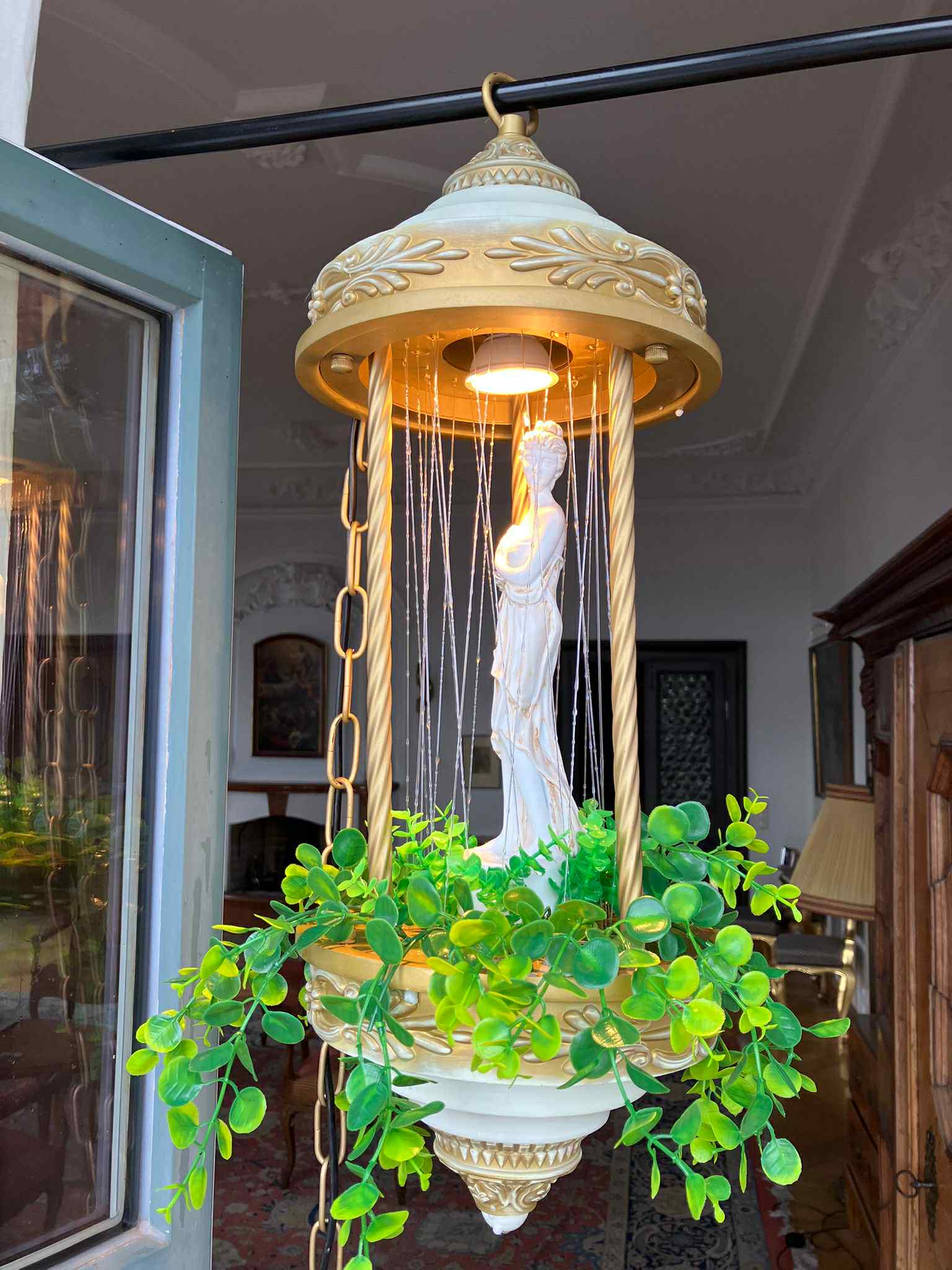 Cinnamon Rain Oil Lamp